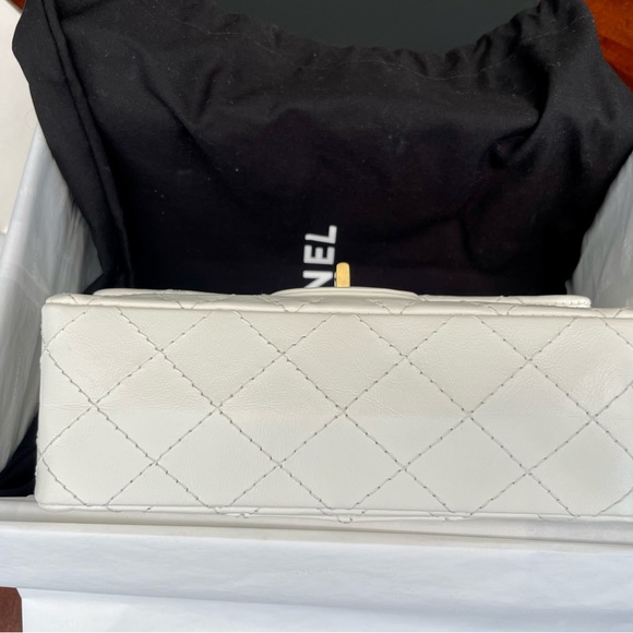SOLD!! Chanel 2.55 mini white BRAND NEW - Picture 4 of 5
